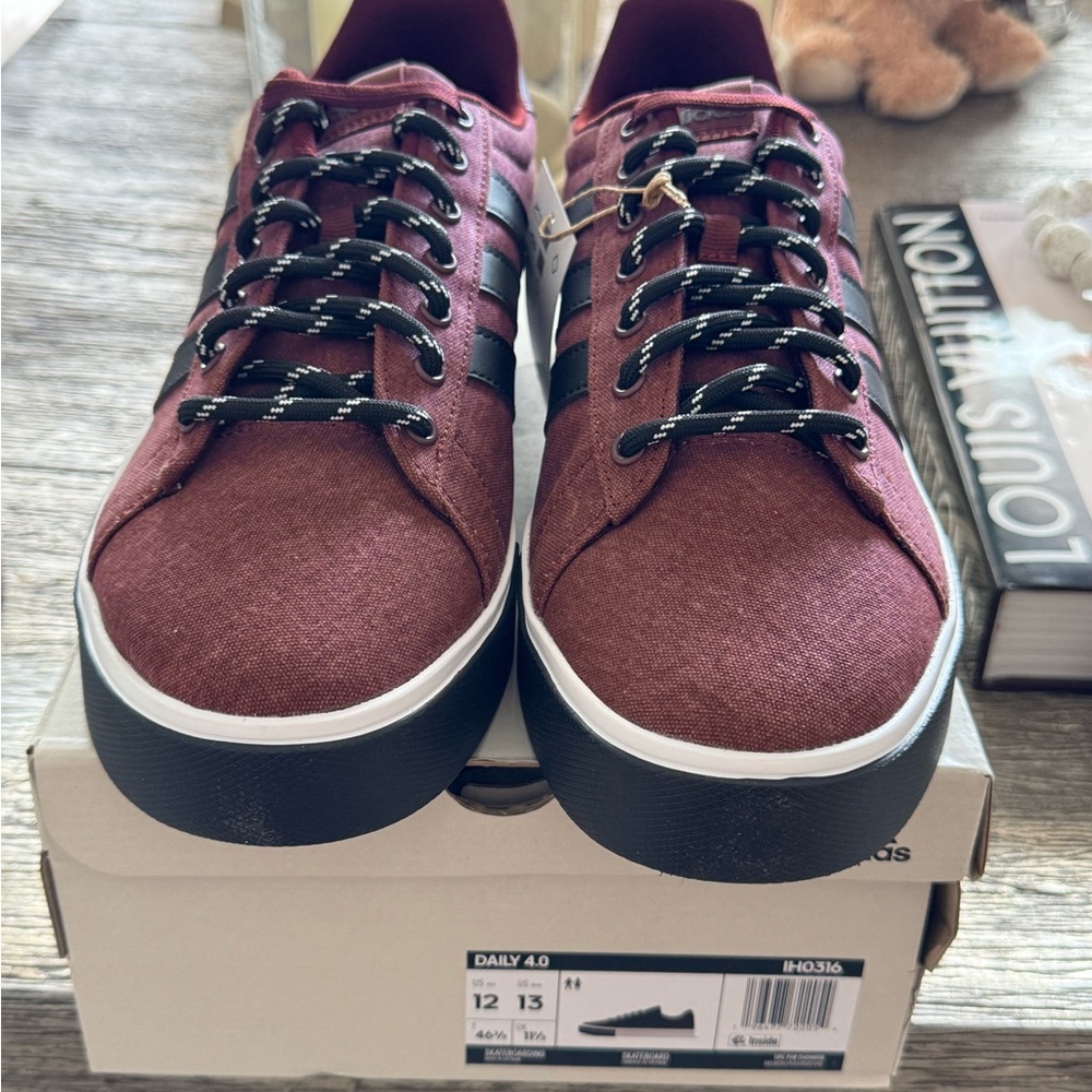 Adidas daily 4.0 new in box